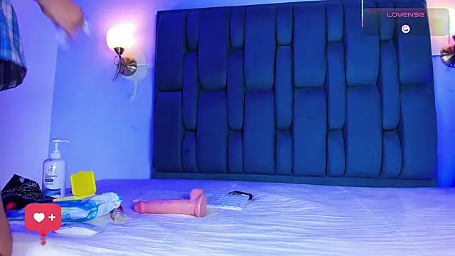 Bria James online show from April 1, 1:41 pm