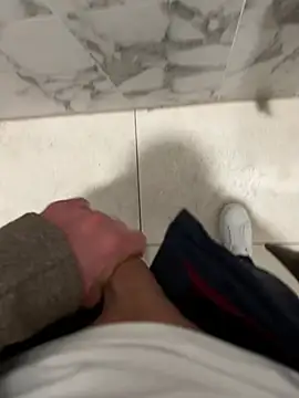 Snapshot of MarkoCum93 chatting on February 9, 2:32 pm MarkoCum93 online show from February 9, 2:32 pm