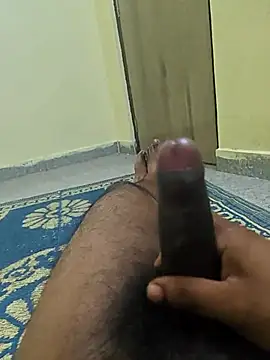 Romantic boy143 online show from June 6, 11:42 pm
