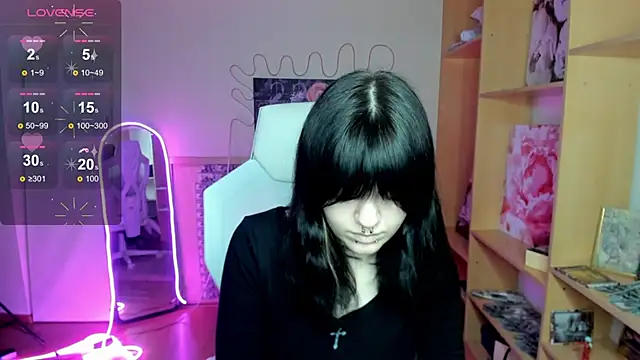 Snapshot of Emma_Darkkk chatting on February 22, 1:20 pm Emma Darkkk online show from February 22, 1:20 pm