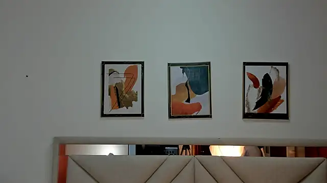 Snapshot of AmberQueen1 chatting on February 10, 11:58 am AmberQueen1 online show from February 10, 11:58 am