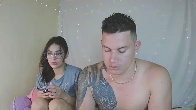 Snapshot of Eternalfuego chatting on February 24, 5:05 am Eternalfuego online show from February 24, 5:05 am