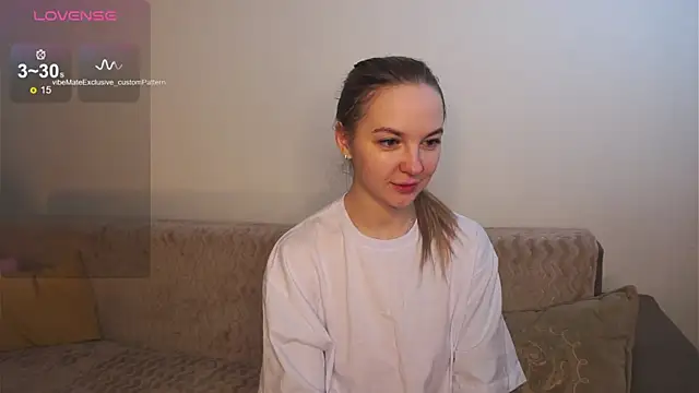 Snapshot of AricaPetties chatting on February 16, 8:05 pm AricaPetties online show from February 16, 8:05 pm