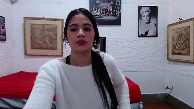 JulianaLopera1 online show from February 26, 1:21 pm