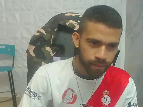 Snapshot of chacorta_ chatting on February 19, 1:40 pm chacorta online show from February 19, 1:40 pm