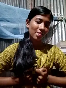 Snapshot of Cute-Tanisa- chatting on May 25, 8:53 am Cute-Tanisa- online show from May 25, 8:53 am