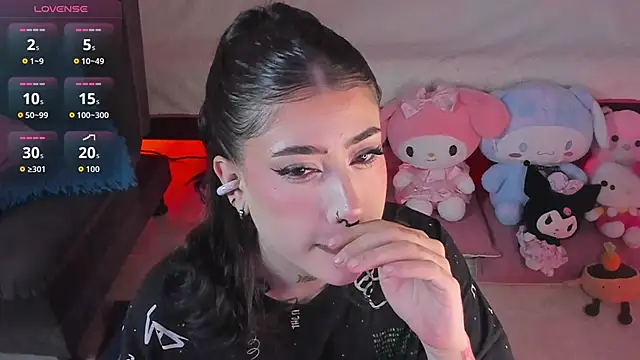 Snapshot of Tamara_uwu chatting on March 3, 10:26 pm Tamara uwu online show from March 3, 10:26 pm