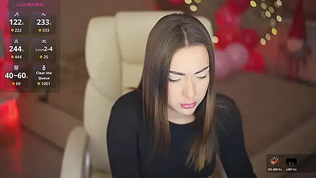 Snapshot of OliviaMoore_ chatting on February 16, 1:51 pm OliviaMoore online show from February 16, 1:51 pm