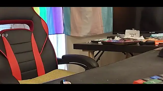 Snapshot of LovelyMeli chatting on February 18, 2:35 pm LovelyMeli online show from February 18, 2:35 pm