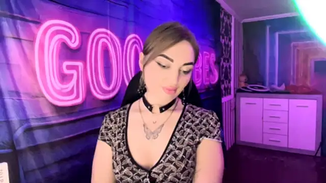 Snapshot of Vellora_ chatting on February 19, 6:37 pm Vellora online show from February 19, 6:37 pm