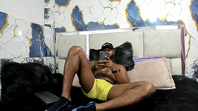 Snapshot of Nickws chatting on February 7, 12:14 am Nickws online show from February 7, 12:14 am