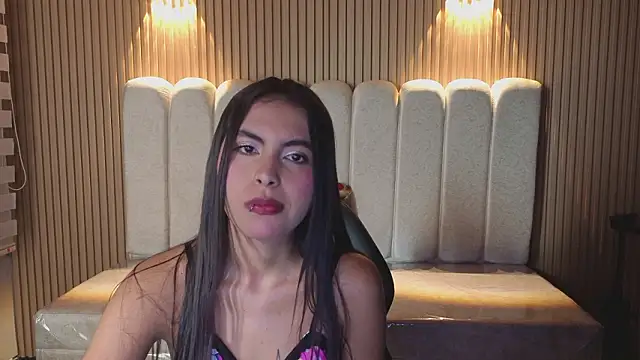 Perla lovely  online show from February 10, 1:26 pm