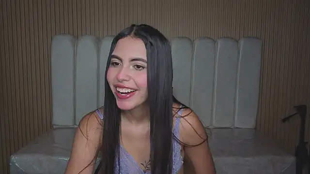 Perla lovely  online show from February 12, 12:33 pm