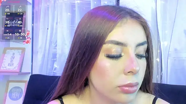 Snapshot of Sweet_bellaa_ chatting on June 26, 4:50 am Sweet bellaa online show from June 26, 4:50 am