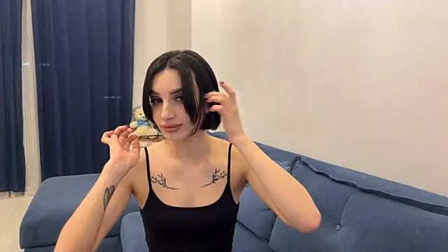 Snapshot of BlackFox_V chatting on February 10, 6:56 pm BlackFox V online show from February 10, 6:56 pm