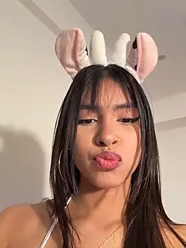 Chel   online show from March 28, 7:57 pm