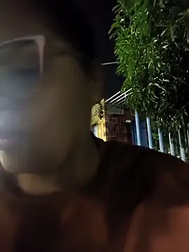 Snapshot of AdinaSkaly chatting on March 3, 9:15 am AdinaSkaly online show from March 3, 9:15 am