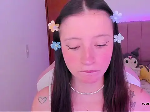 wenn  online show from March 27, 1:55 am