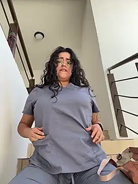 Ales Kitten Live online show from April 2, 7:33 pm