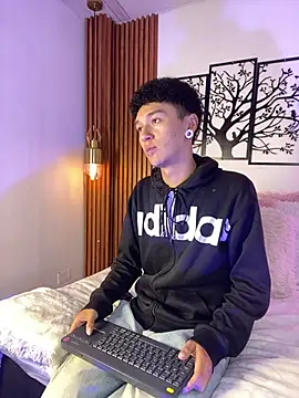 Snapshot of David_Banks_ chatting on February 21, 12:28 pm David Banks online show from February 21, 12:28 pm