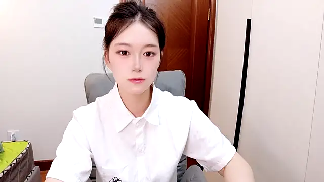 onnina online show from March 26, 1:06 pm