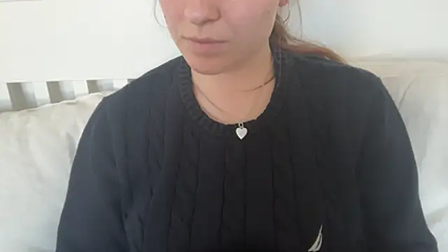 Lucyschickt online show from April 21, 3:07 pm