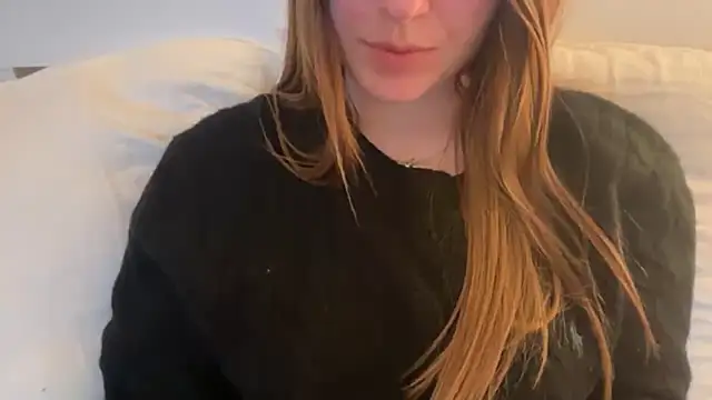 Snapshot of Lucyschickt chatting on May 1, 6:56 pm Lucyschickt online show from May 1, 6:56 pm