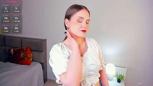 CrissyKales online show from March 19, 5:06 pm