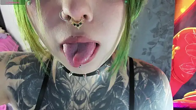 Snapshot of Zenith_Raven chatting on February 4, 5:35 am Zenith Raven online show from February 4, 5:35 am