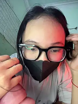 Leeeiuu online show from February 8, 3:26 pm