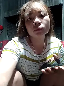 Snapshot of neyney110 chatting on March 4, 10:16 pm neyney110 online show from March 4, 10:16 pm