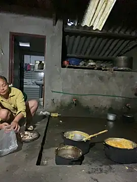 Snapshot of neyney110 chatting on March 7, 11:24 pm neyney110 online show from March 7, 11:24 pm