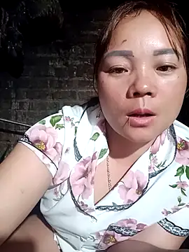 Snapshot of neyney110 chatting on March 11, 10:32 am neyney110 online show from March 11, 10:32 am