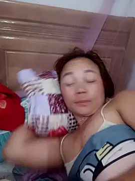 Snapshot of neyney110 chatting on March 22, 8:45 pm neyney110 online show from March 22, 8:45 pm