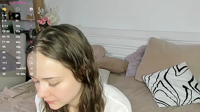 MalvinaTrafford online show from April 8, 9:48 pm