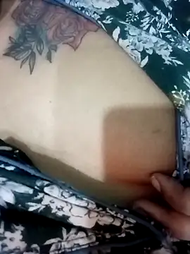 Snapshot of Cute_G chatting on February 22, 6:24 am Cute G online show from February 22, 6:24 am