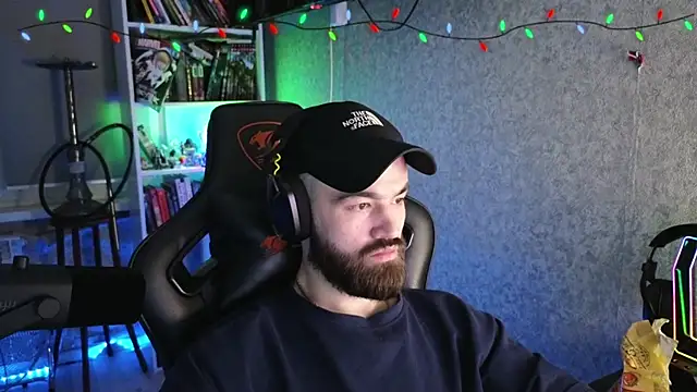 Snapshot of _Mostly_ chatting on February 16, 9:11 pm Mostly online show from February 16, 9:11 pm