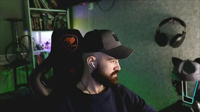  Mostly  online show from April 16, 11:18 pm