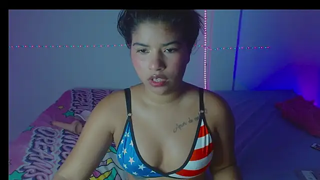 Snapshot of Charlothe_18 chatting on February 20, 6:26 am Charlothe 18 online show from February 20, 6:26 am