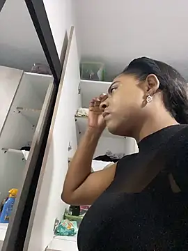 amara queen  online show from July 14, 11:27 am