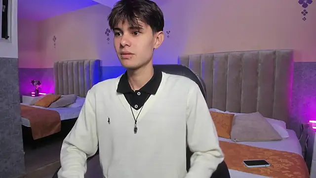 Derek Sinn online show from April 9, 8:03 pm