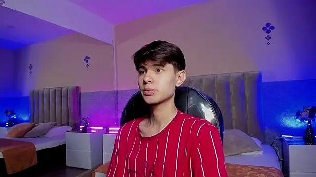 Derek Sinn online show from April 10, 7:51 pm