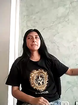 Snapshot of EmmaWilliamss4 chatting on February 5, 4:00 pm EmmaWilliamss4 online show from February 5, 4:00 pm