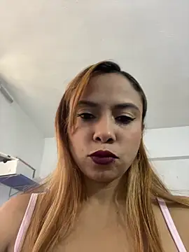 Snapshot of Samantha_rousse28 chatting on February 15, 4:47 pm Samantha rousse28 online show from February 15, 4:47 pm