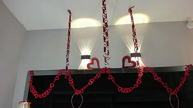 Snapshot of Ravenn21x chatting on February 16, 11:39 am Ravenn21x online show from February 16, 11:39 am