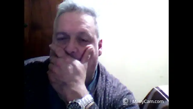 Snapshot of swichcassanesi chatting on February 23, 8:39 pm swichcassanesi online show from February 23, 8:39 pm