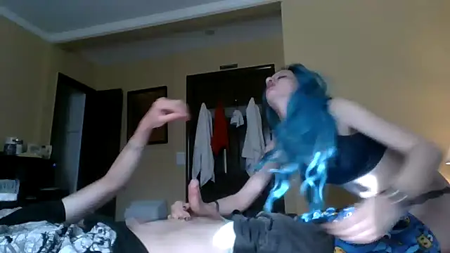 emoprincessxD online show from April 4, 9:01 pm