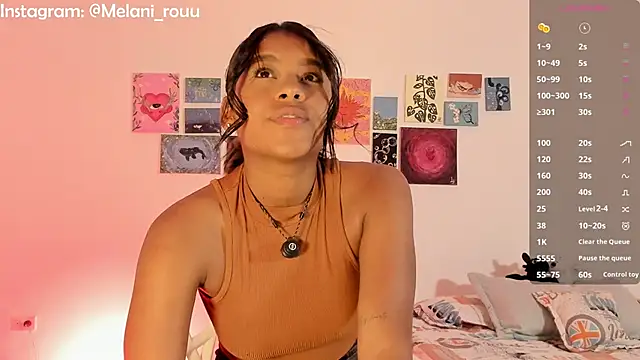 Snapshot of melrousses_ chatting on February 19, 4:52 am melrousses online show from February 19, 4:52 am