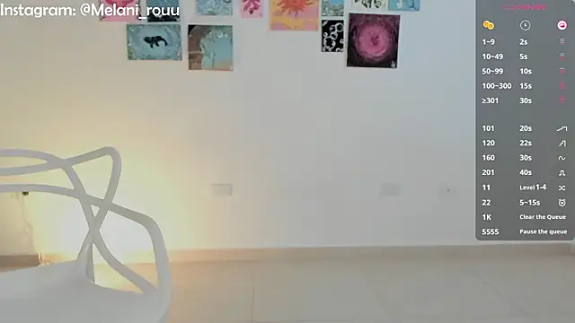 Snapshot of melrousses_ chatting on March 11, 4:40 am melrousses online show from March 11, 4:40 am