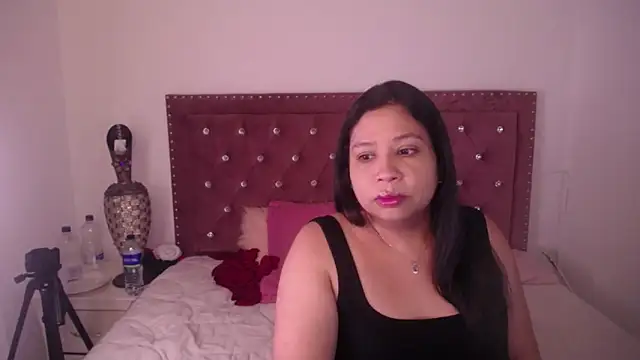 miafuegolatino online show from March 4, 2:28 am